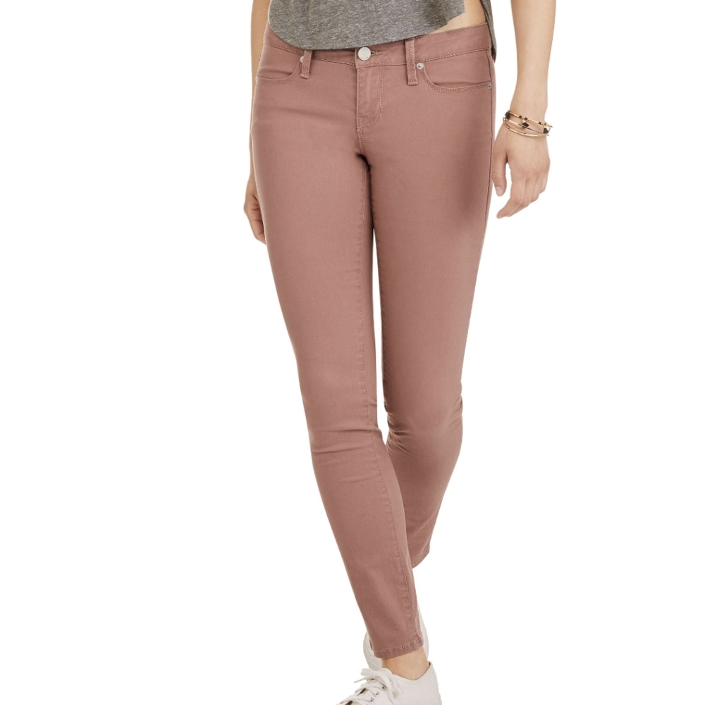 No Boundaries Juniors Classic Skinny Jean